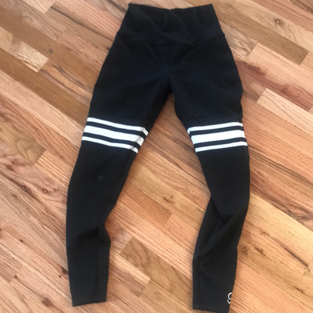 Small black Bombshell leggings